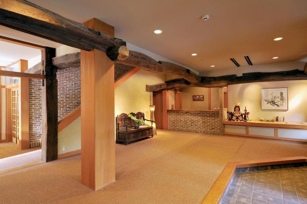 Hakuba Onsen Ryokan Shirouma-So Exterior photo